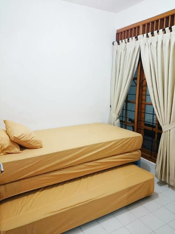 Hostel Bogor Exterior foto
